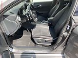 Mercedes-Benz CLA (2015) 2.0 i 250, AT, bixen, navi - náhled 9