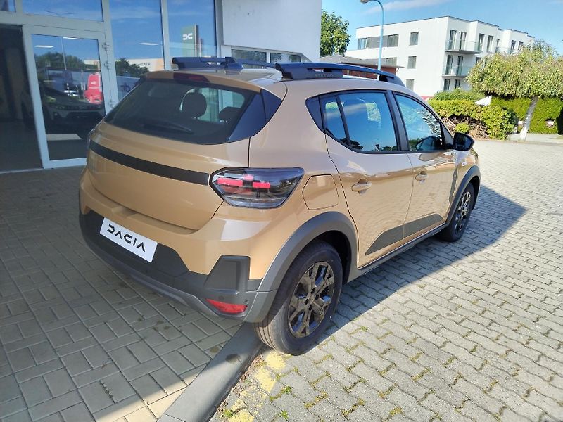 Dacia Sandero (2026) Stepway Extreme Eco-G 120 - fotka 3 z 22