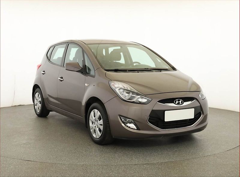 Hyundai ix20 (2011) 1.4 CVVT, Serv.kniha - fotografie inzerátu