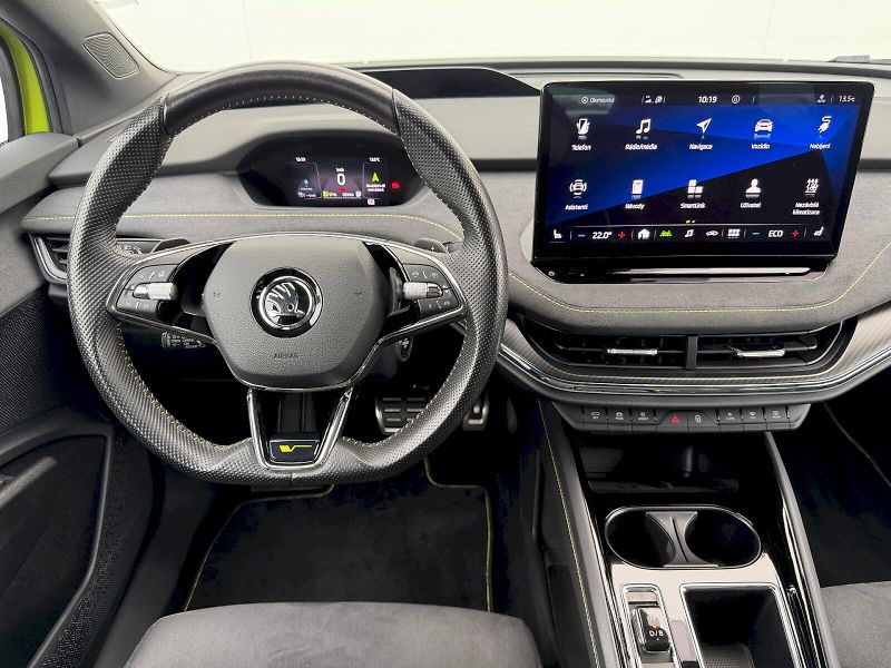 Škoda Enyaq (2022) RS 220kW 82kWh 4x4 - fotka 9 z 35