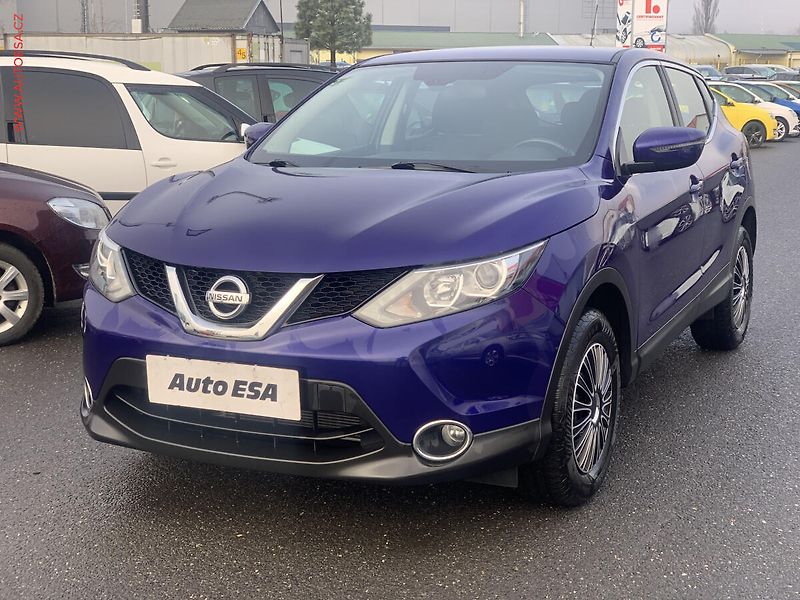 Nissan Qashqai (2015) 1.2i, ČR, Navi, AC - fotka 3 z 19