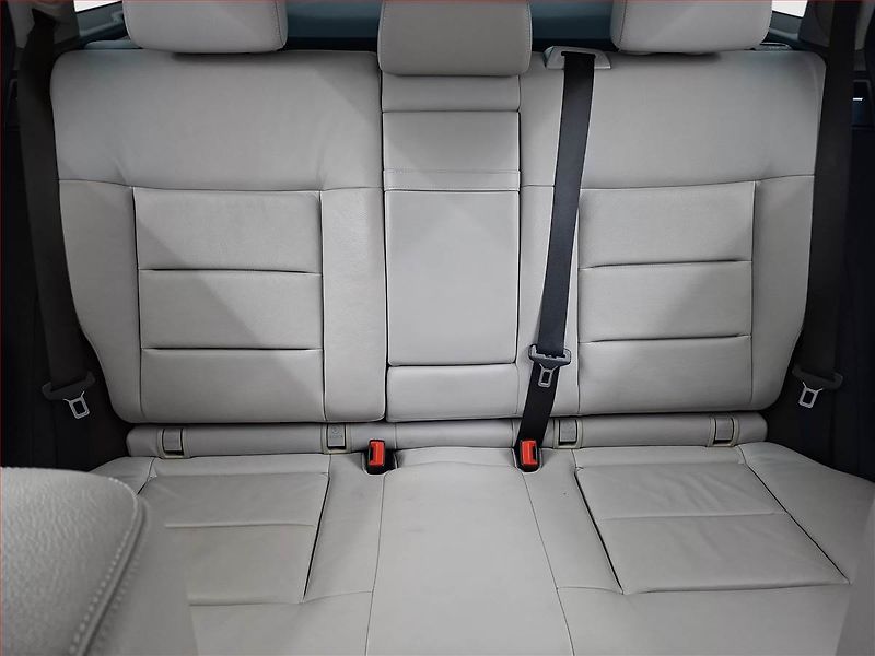 Mercedes-Benz Třídy E (2010) Avantgarde E 220 CDI, Navi - fotka 10 z 19