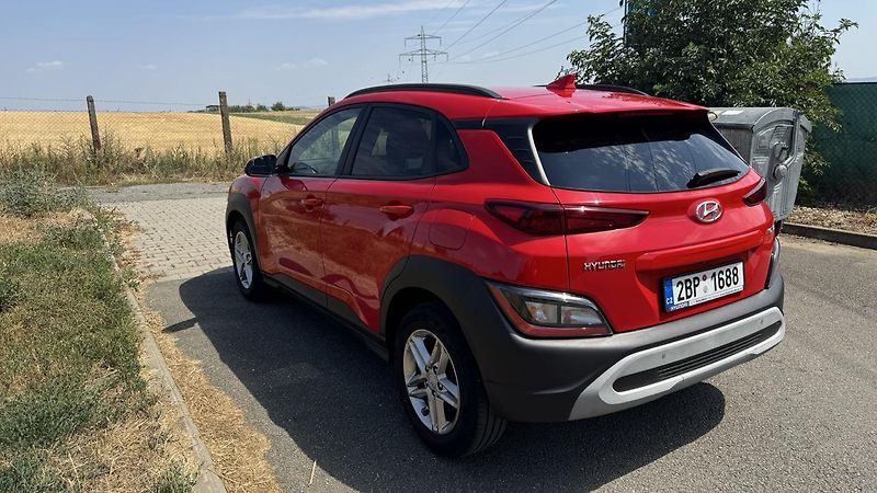Hyundai Kona (2021) Smart 1.0 T-GDI DCT - fotka 6 z 26