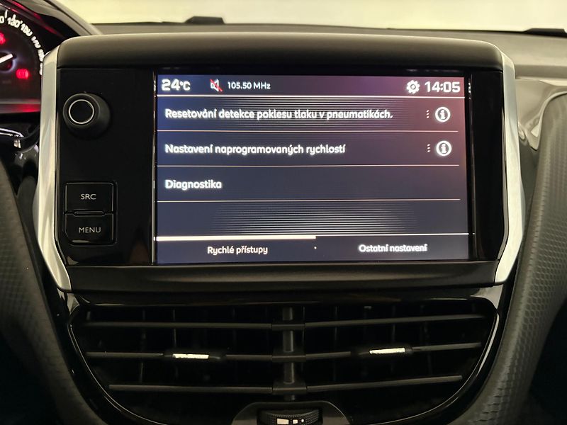 Peugeot 2008 (2017) GT-Line 1.6 BlueHDi 100K MAN5 - fotka 25 z 33