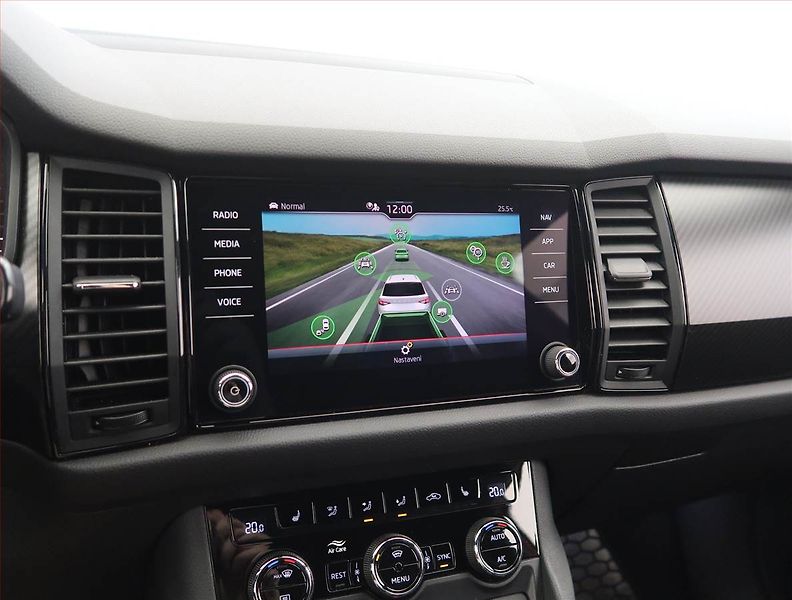 Škoda Kodiaq (2020) Sportline 2.0 TDI 4x4 - fotka 18 z 31
