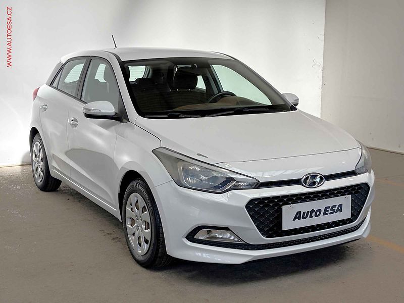 Hyundai i20 (2017) 1.25 i, 1.maj,ČR - fotografie inzerátu