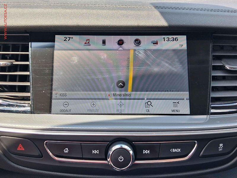 Opel Insignia (2018) 2.0 CDTi, LED, navi, park - fotka 16 z 23