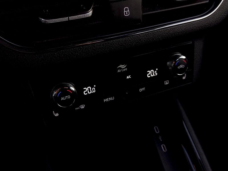 Škoda Scala (2023) Tour 1,0 Tsi 81 Kw DSG - fotka 19 z 34