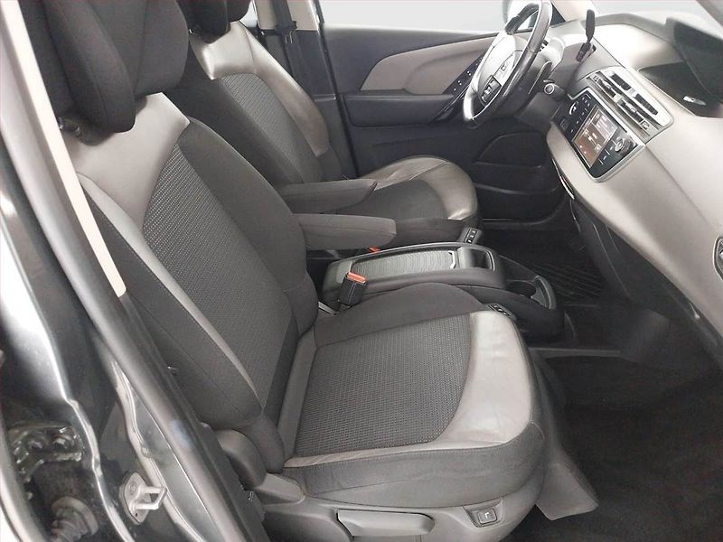 Citroën C4 Picasso (2015) 2.0 HDI, Automat, 7 míst - fotka 9 z 22