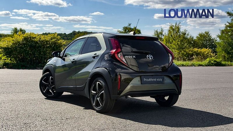 Toyota Aygo STYLE TECH VISION - fotka 2 z 19
