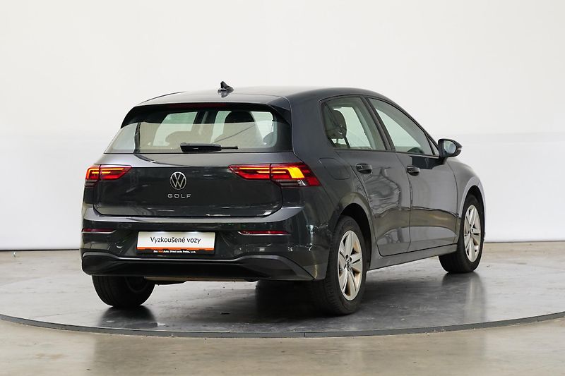 Volkswagen Golf - fotka 2 z 25
