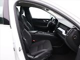 Volvo XC60 2,0 B4 Drive-E MomentumPro AWD - náhled 12