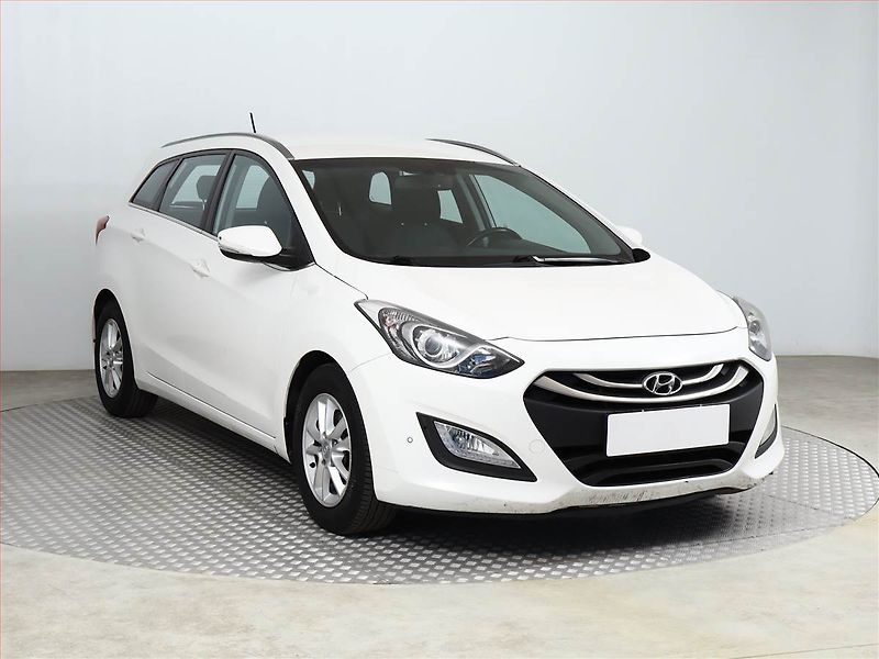 Hyundai i30 (2014) 1.6 CRDi, Serv.kniha, Tempomat - fotografie inzerátu