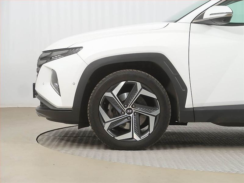Hyundai Tucson (2021) Style 1.6 T-GDI 48V MHEV - fotka 15 z 22