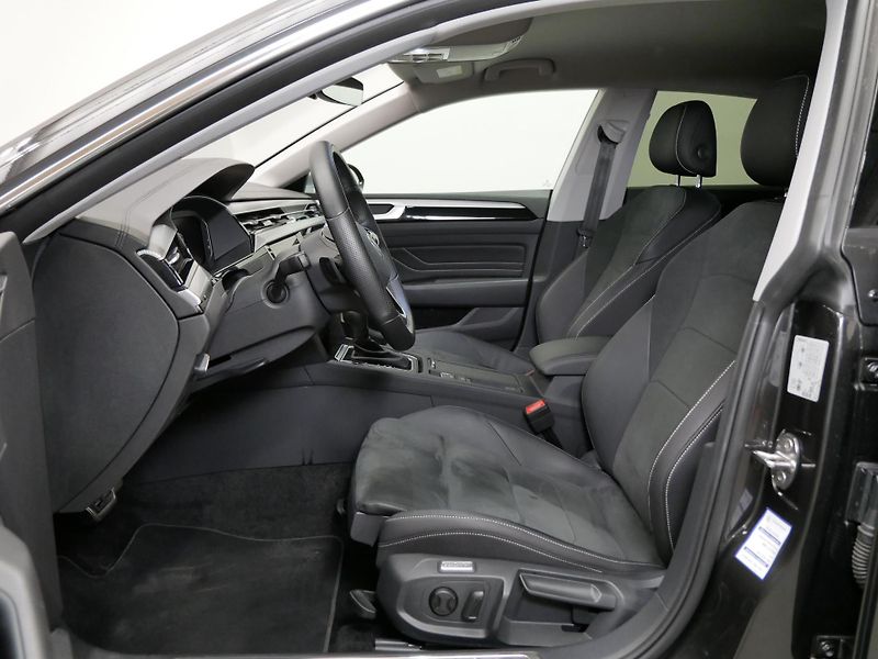 Volkswagen Arteon - fotka 10 z 23