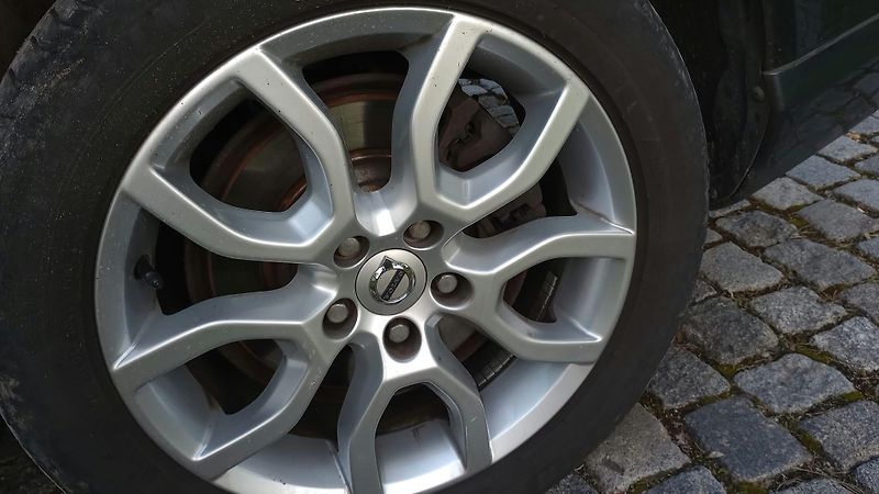 Volvo V70 2.4-NOVÉ BRZDY+ČELNÍ SKLO+BAT - fotka 10 z 23