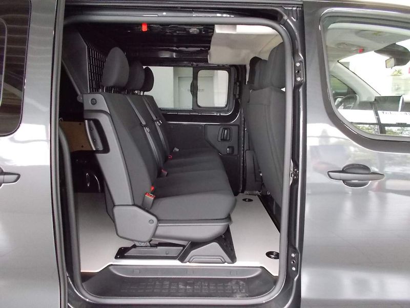 Opel Vivaro (2026) L2 (L) Foldable Crew Van 2.2 C - fotka 18 z 30