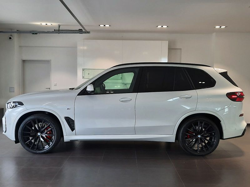 BMW X5 (2026) xDrive 30d M Sport - fotka 4 z 13