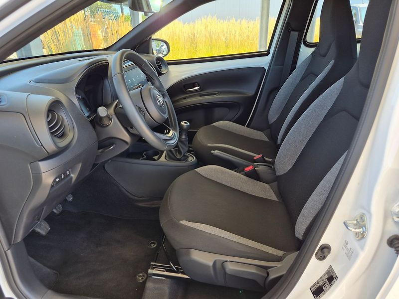 Toyota Aygo Comfort 1.0 53kW 5MT - fotka 5 z 17