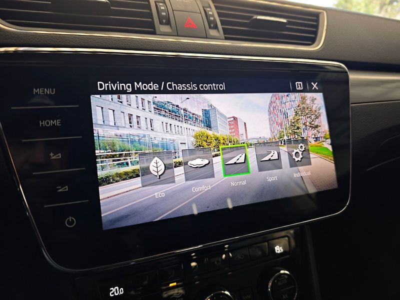 Škoda Superb iV 1.4 TSi Style Plug-in 160kW - fotka 27 z 50