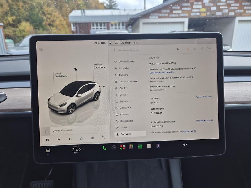 Tesla Model Y LONG RANGE DUAL MOTOR TZ 95,0% - fotka 34 z 49