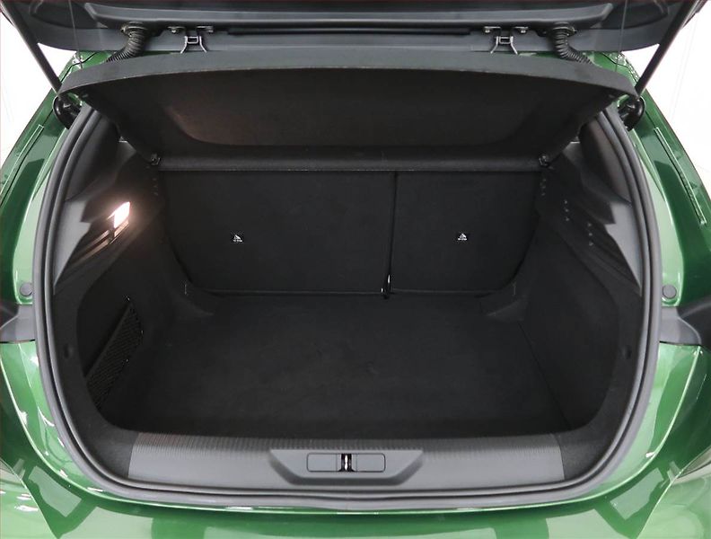 Peugeot 308 (2023) 1.2 PureTech, digi klima - fotka 14 z 26