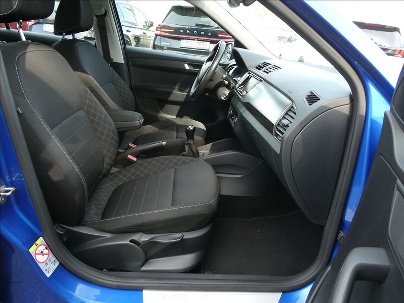 Škoda Fabia 1,0 TSi 81kW STYLE,ČR,navigace - fotka 24 z 39