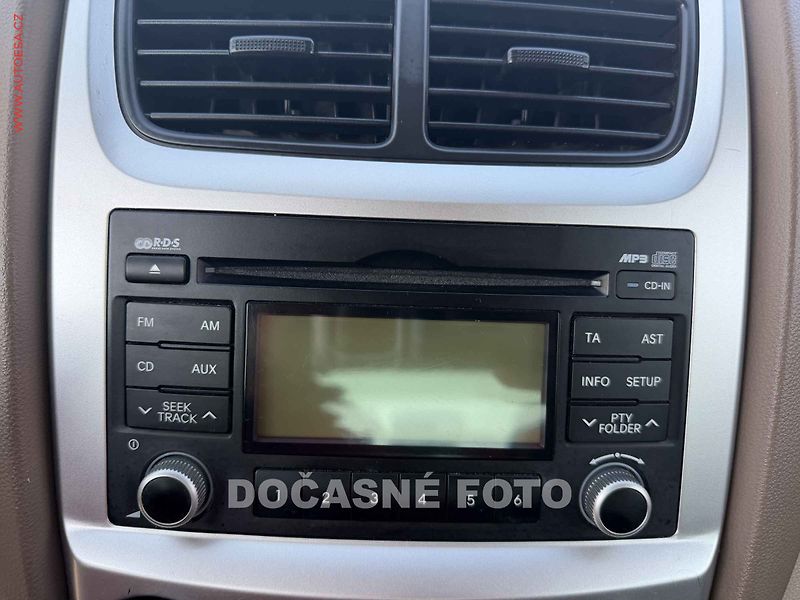 Kia Sportage (2009) 2.0CRDi - fotka 15 z 18