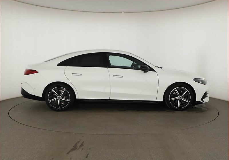 Mercedes-Benz CLA (2026) 200 - fotka 6 z 25