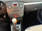 Renault Clio 1.5 dCi, 63kW, Klima - náhled 11