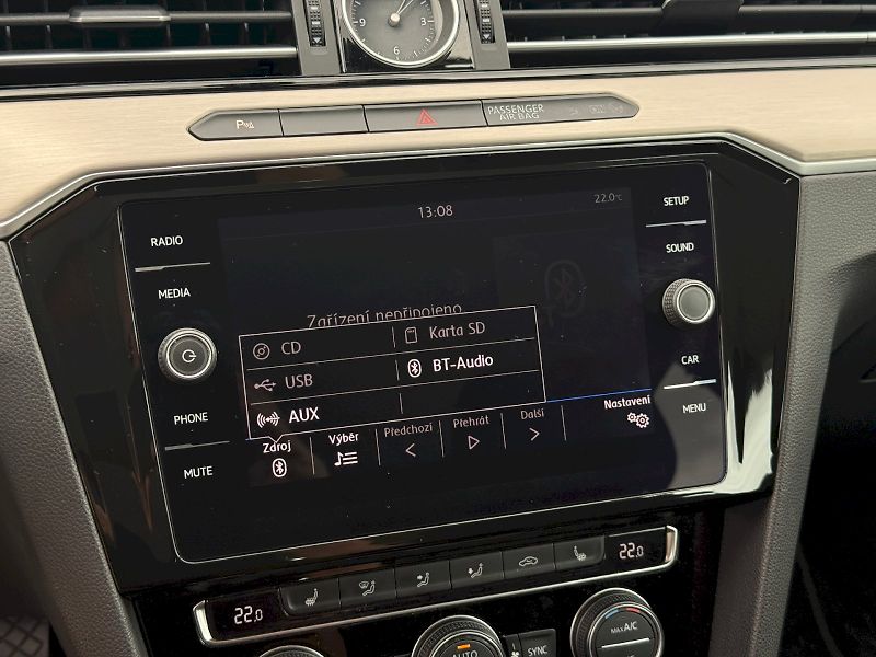 Volkswagen Passat (2018) Variant 2.0 TDI 110 kW - fotka 21 z 24