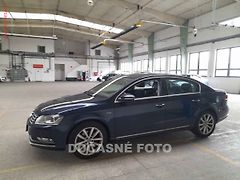 Volkswagen Passat (2013) 2.0 4x4, ČR, AT, navi, xenon - fotografie inzerátu