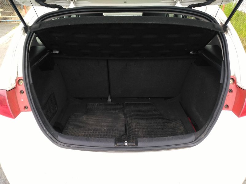 Seat Leon 1,6 TDI - fotka 5 z 29