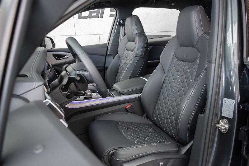 Audi Q7 55TFSI e*S-LINE*AIR*DPH*ZÁRUKA - fotka 10 z 52