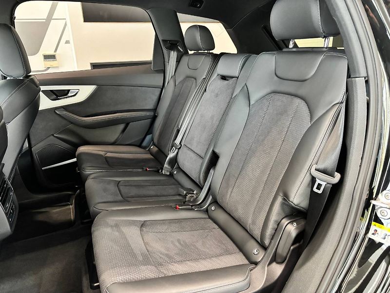 Audi Q7 (2025) 60 TFSI e quattro (360kW/490k) - fotka 11 z 26