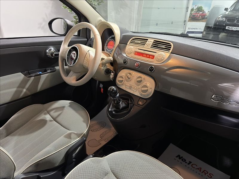 Fiat 500 1,2   i PANO SVĚTLÝ INTERIÉR - fotka 13 z 18