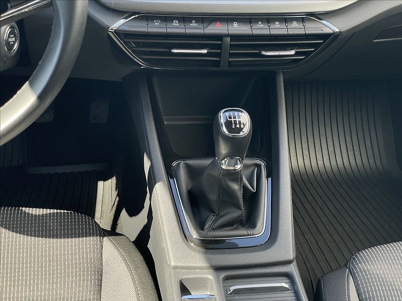 Škoda Octavia 1,5 TSI Ambition Plus LED+ACC - fotka 13 z 24