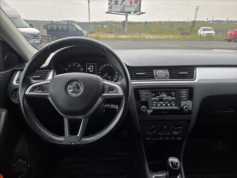 Škoda Rapid 1,2 TSI  AMBIENTE - fotka 11 z 23