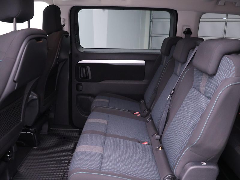 Peugeot Traveller 2,0 HDi 106kW CZ L2 8-Míst DPH - fotka 16 z 28