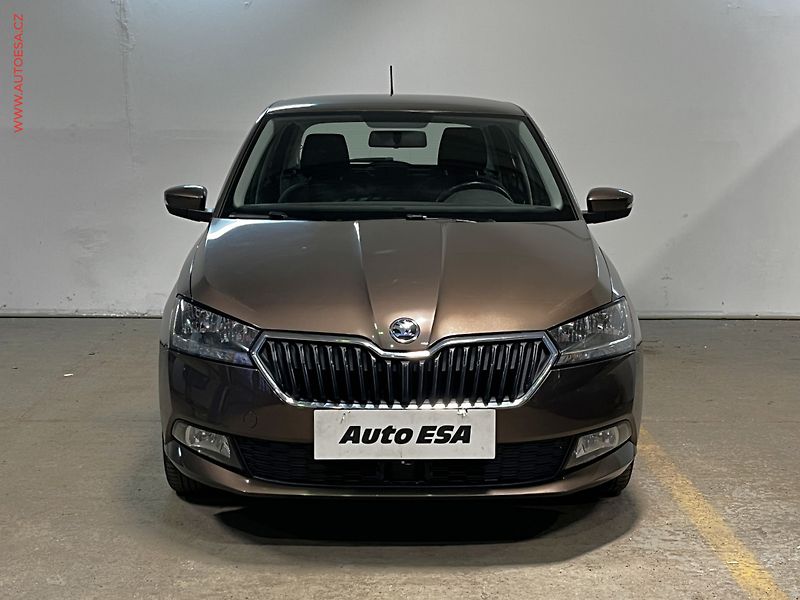 Škoda Fabia (2019) 1.0 TSi, ČR, Ambition - fotka 2 z 13