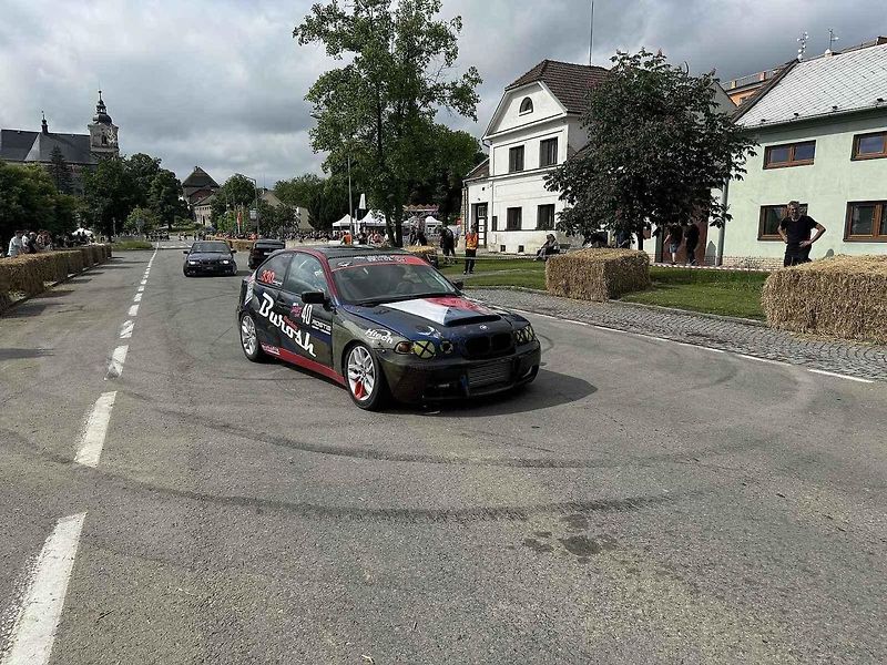 Ve Slatinicích si premiérový MotorFest užívaly davy, 25. května 2024
