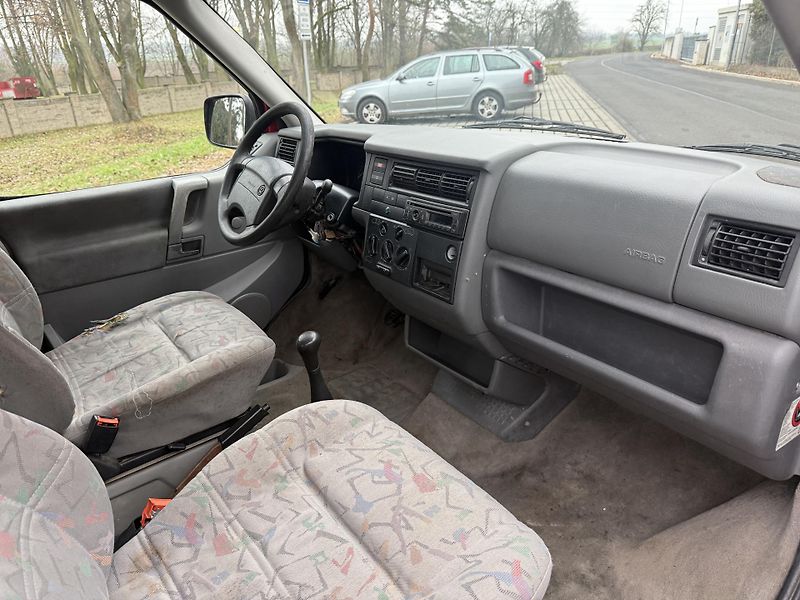 Volkswagen Transporter Allstar 2.5 TDi 75 kW - fotka 18 z 20