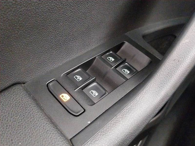 Škoda Octavia (2017) RS 230 2.0 TSI - fotka 21 z 24