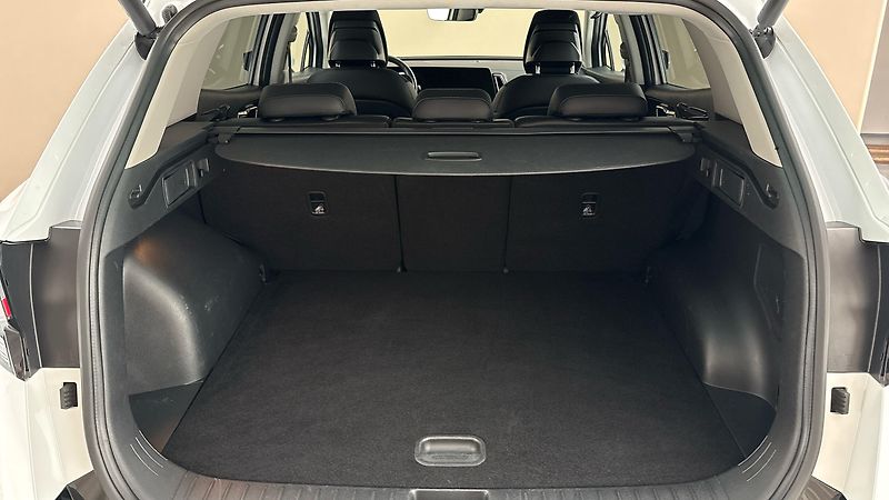 Kia Sportage 1.6 T-GDI Hybrid AUT 4x4 Top - fotka 17 z 31