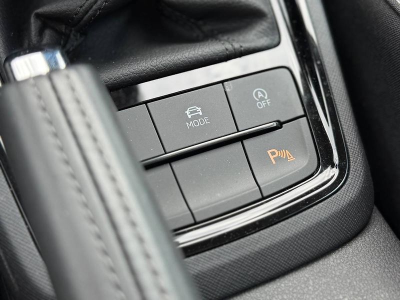 Škoda Kamiq Selection 1,0 TSI 85 kW 6° MP - fotka 14 z 31