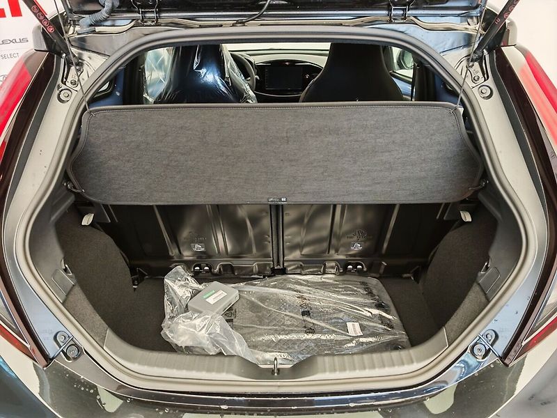 Toyota Aygo 1.5 HEV - fotka 9 z 33