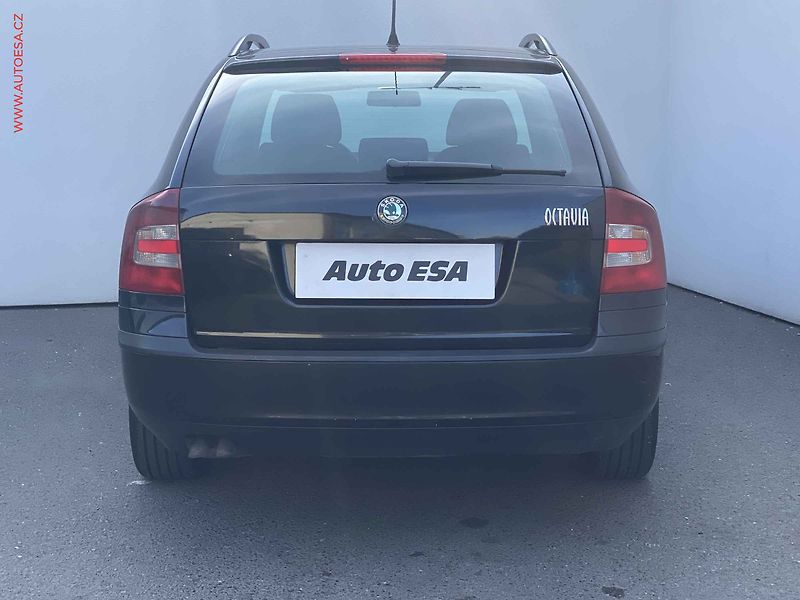 Škoda Octavia (2008) 2.0TDi, ČR, ČR, výhř.sed. - fotka 5 z 17