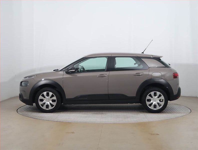 Citroën C4 Cactus (2018) 1.2 PureTech, Serv.kniha - fotka 3 z 15