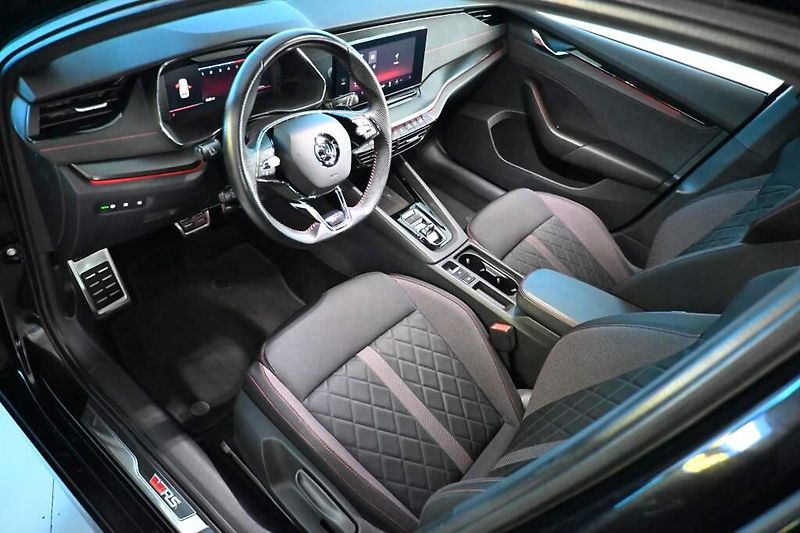 Škoda Octavia (2023) 2.0 RS DSG 147KW Matrix LED Vi - fotka 11 z 37