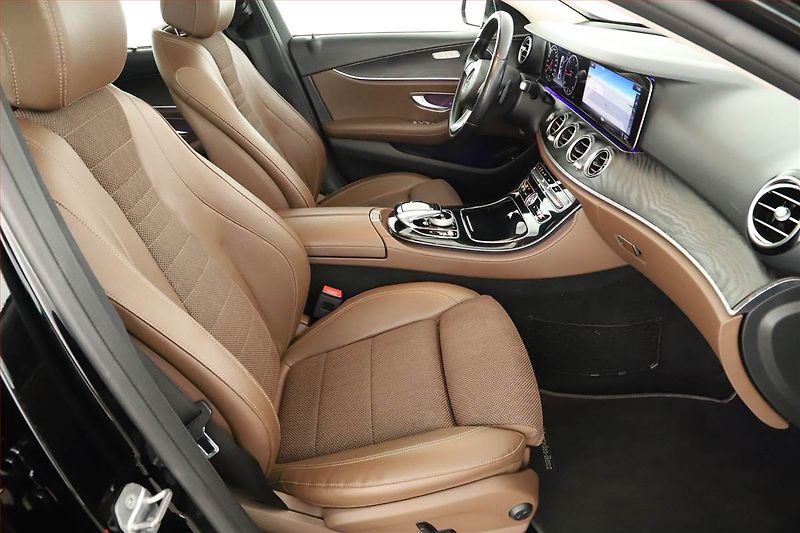 Mercedes-Benz Třídy E (2018) E 220 d, Automat, Kůže, Navi - fotka 7 z 18